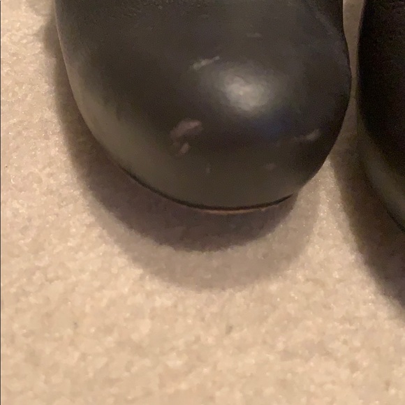 Vera Wang Lavender booties - Picture 6 of 7